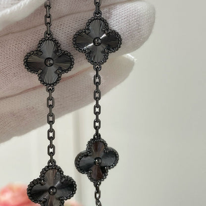 [LUCKY LOVE]CLOVER 5 MOTIF BLACK BRACELET