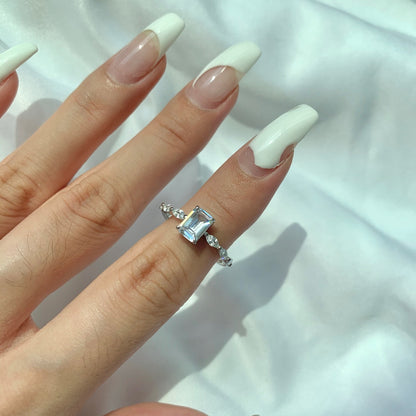 [LUCKY LOVE]1.0 Carat Dainty Resplendent Radiant Cut Daily Ring
