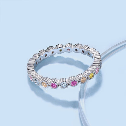[LUCKY LOVE]Unique Scintillating Round Cut Daily Ring