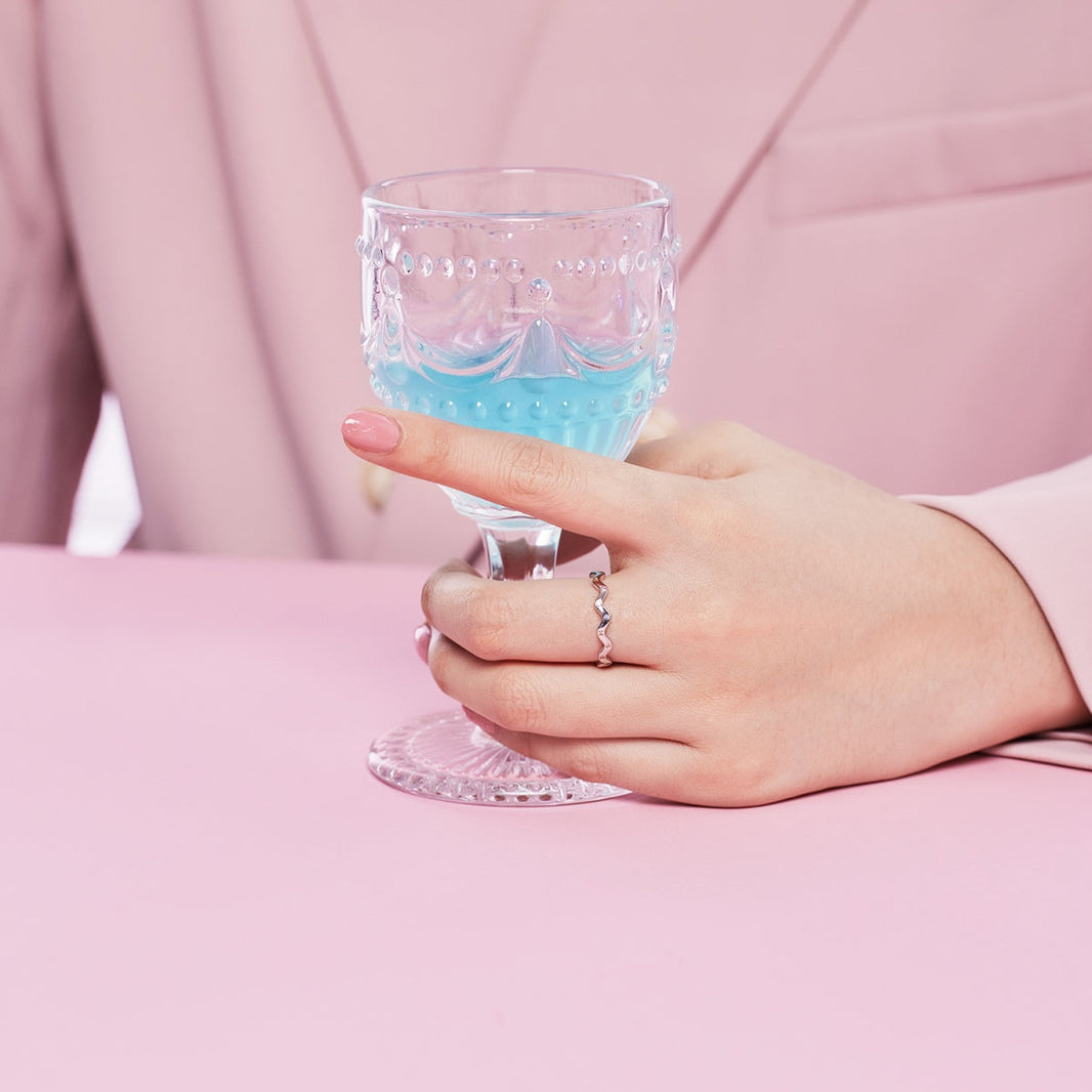 [LUCKY LOVE]Ornate Vibrant Round Cut Daily Ring