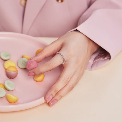 [LUCKY LOVE]Unique Scintillating Round Cut Daily Ring