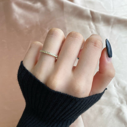 [LUCKY LOVE]Delicate Sparkling Round Cut Daily Ring