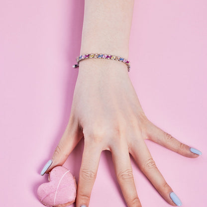[LUCKY LOVE]Ornate Sparkling Multi Cut Party Bracelet