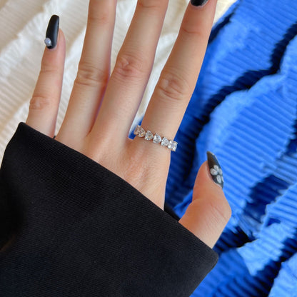 [LUCKY LOVE]0.25 Carat Radiant Romance Heart Cut Lover Ring
