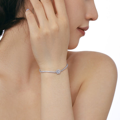 [LUCKY LOVE]Luxurious Dazzling Square Shape Banquet Bracelet