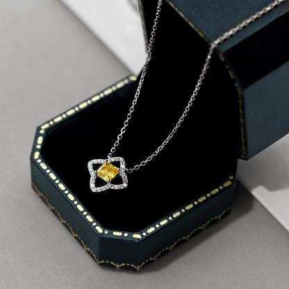 [LUCKY LOVE]Exquisite Flower Shape Princess Cut Necklace