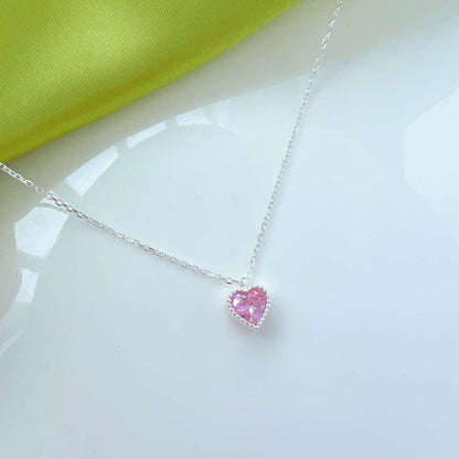 [LUCKY LOVE]Ornate Heart Shape Necklace