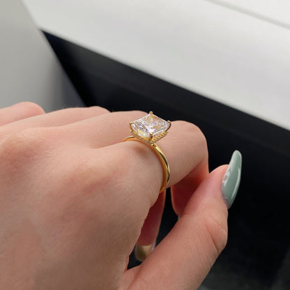 [LUCKY LOVE]4.0 Carat Ornate Enchanting Radiand Cut Banquet Ring