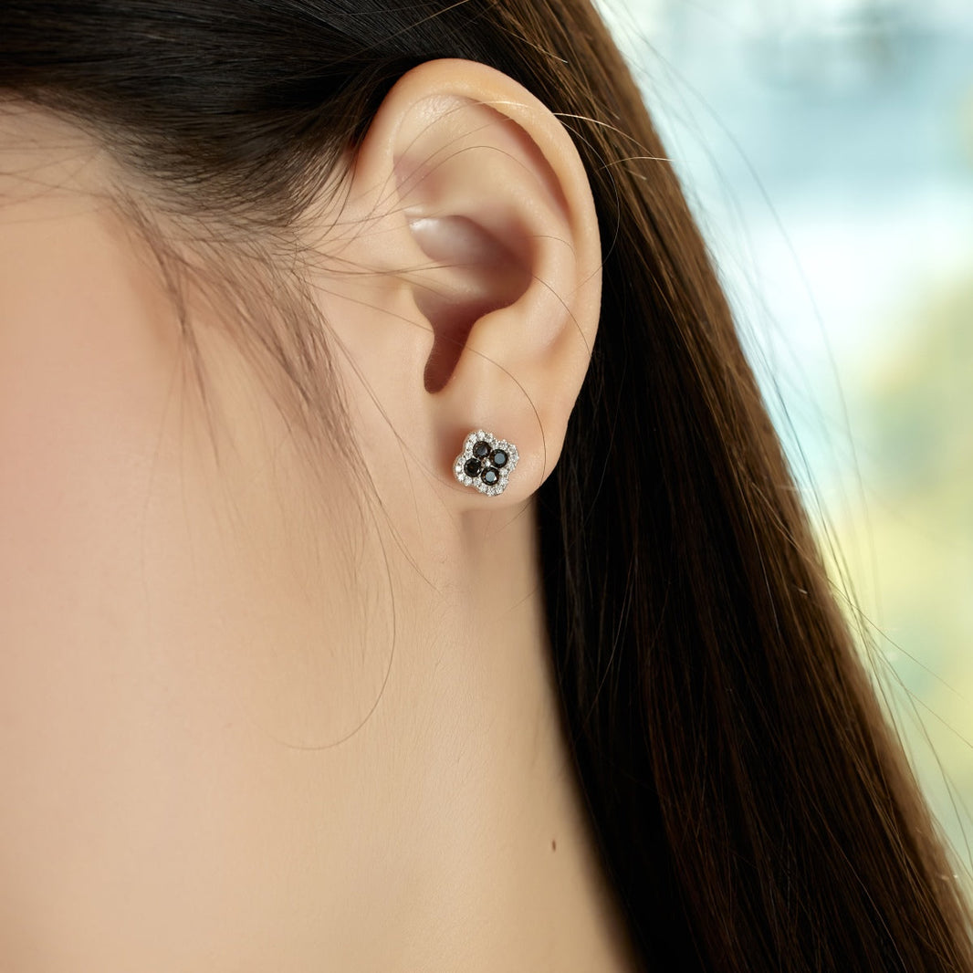 [LUCKY LOVE]Four-Leaf Clover Flower Shaped Earrings