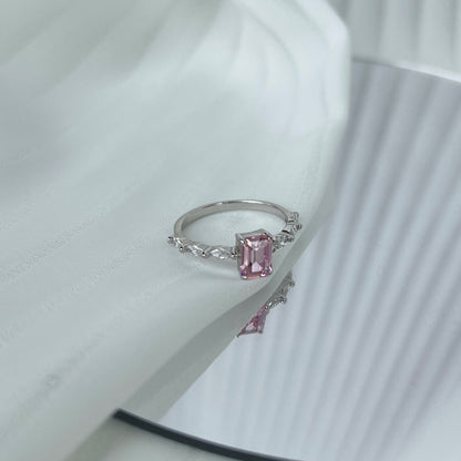 [LUCKY LOVE]1.0 Carat Dainty Resplendent Radiant Cut Daily Ring