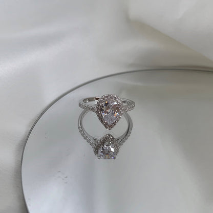 [LUCKY LOVE]1.0 Carat Luxurious Resplendent Water Drop Shape Wedding Ring