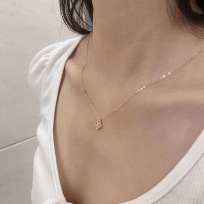 [LUCKY LOVE]Delicate Flower Shape Necklace