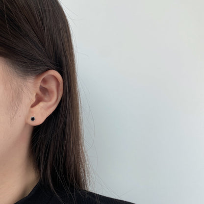 [LUCKY LOVE]Sparkling Colorful Round Shape Earrings