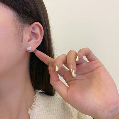 [LUCKY LOVE]Classic Round Center Stone Stud Earrings