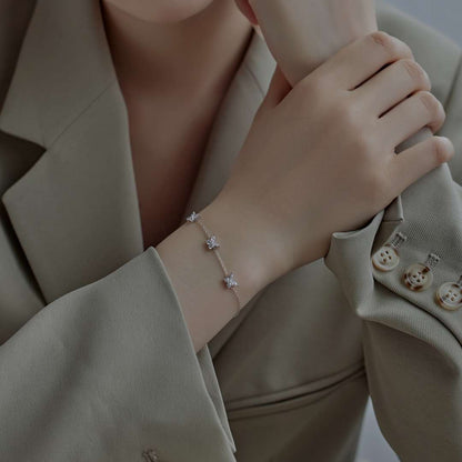 [LUCKY LOVE]Radiant Butterfly Shape Necklace