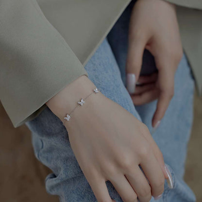 [LUCKY LOVE]Radiant Butterfly Shape Necklace