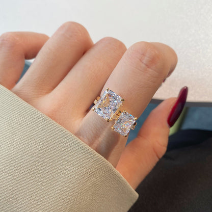 [LUCKY LOVE]4.0 Carat Ornate Enchanting Radiand Cut Banquet Ring