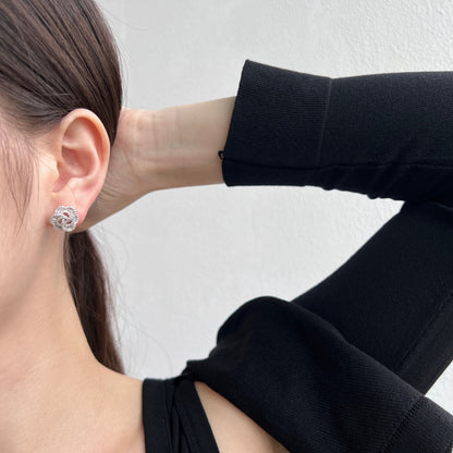 [LUCKY LOVE]Exquisite Flower Shape Daily Earrings