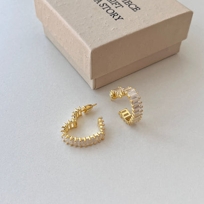[LUCKY LOVE]Radiant Heart Cutout Earrings