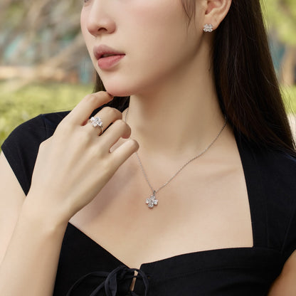 [LUCKY LOVE]Heart-shaped Four-Leaf Clover Ball Ring
