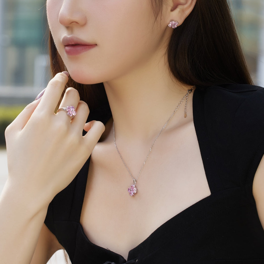 [LUCKY LOVE]Heart-Shaped Four-Leaf Clover Bead Necklace