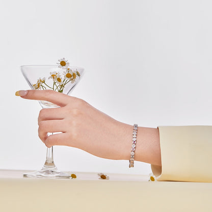 [LUCKY LOVE]Dazzling Radiant Multi Cut Daily Bracelet