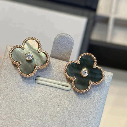 [LUCKY LOVE]CLOVER MEDIUM 1 MOTIFS GRAY MOP  DIAMOND EARRINGS