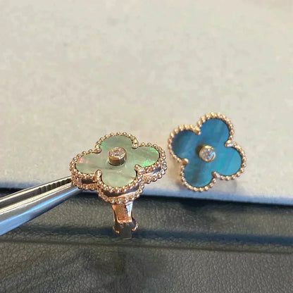 [LUCKY LOVE]CLOVER MEDIUM 1 MOTIFS GRAY MOP  DIAMOND EARRINGS