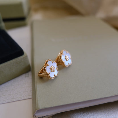 [LUCKY LOVE]LUCKY PINK GOLD WHITE MOP EARRINGS