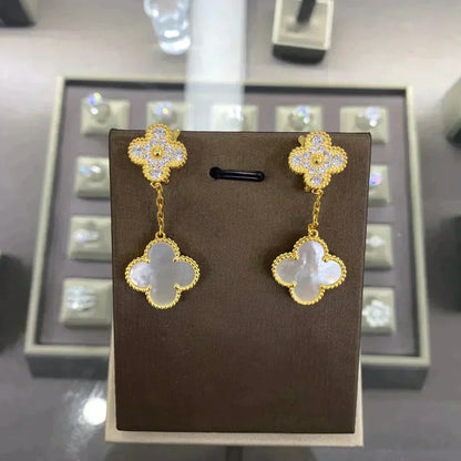 [LUCKY LOVE]CLOVER  2 MOTIFS  DIAMOND  EARRINGS (MULTIPLE CHOICESç´