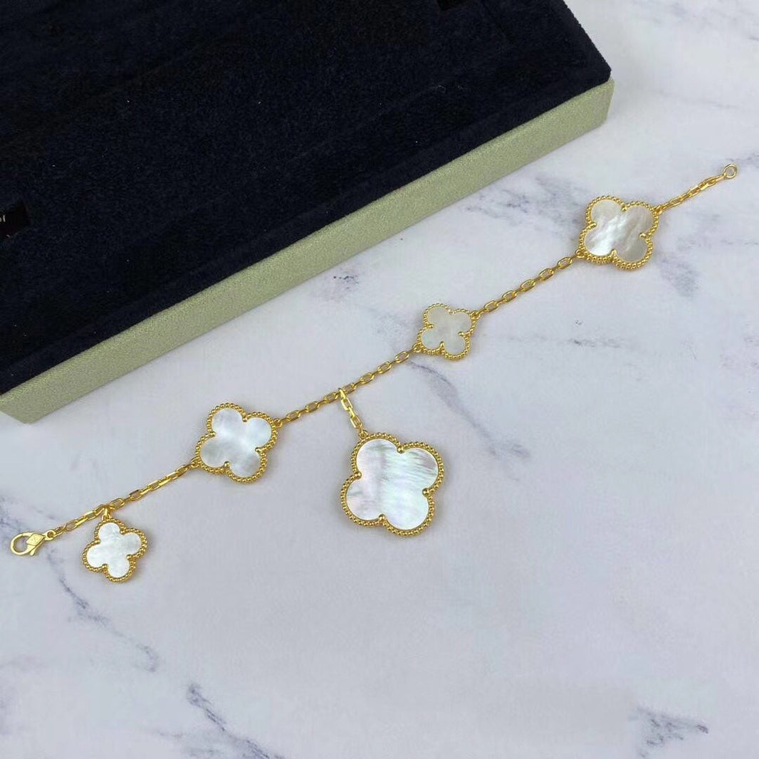 [LUCKY LOVE]MAGIC CLOVER MOP GOLD BRACELET 5 MOTIFS