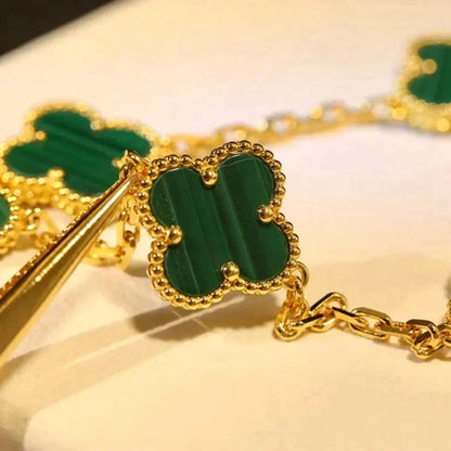 [LUCKY LOVE] CLOVER 5 MOTIF MALACHITE BRACELET COLLECTION