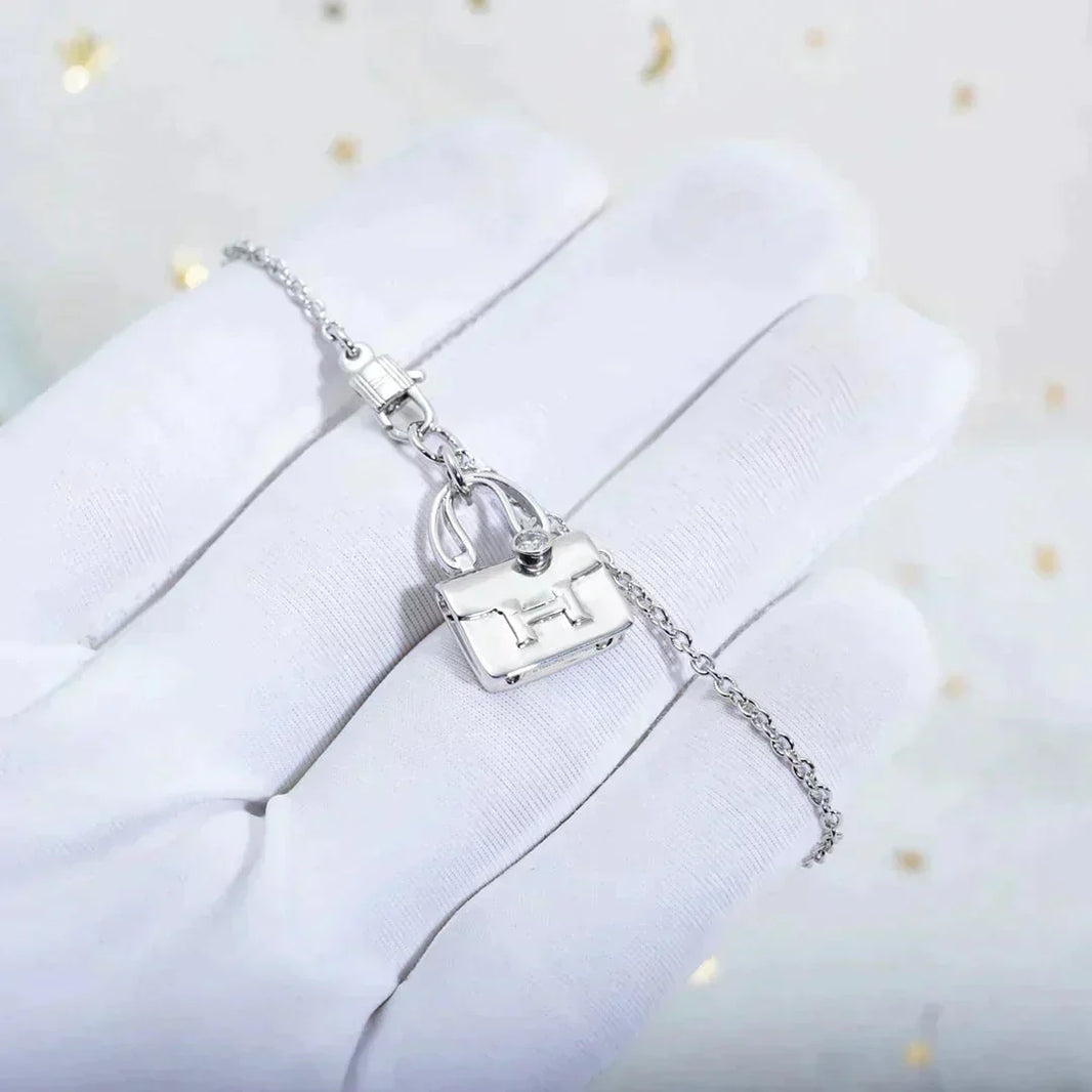 [LUCKY LOVE]AMULETTE PEDANT SILVER NECKLACE