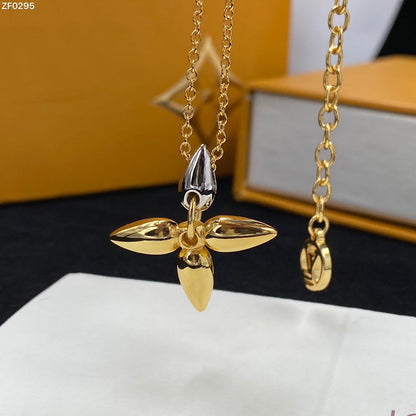 [LUCKY LOVE]LOUISETTE PEDANT GOLD NECKLACE