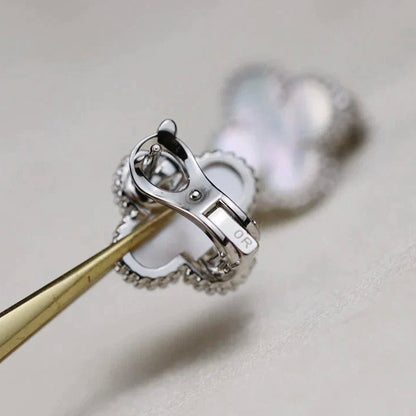 [LUCKY LOVE]CLOVER MEDIUM 1 MOTIFS  WHITE MOP EARRINGS SILVER