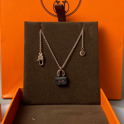 [LUCKY LOVE]CONSTANCE BLACK PEDANT PINK GOLD NECKLACE