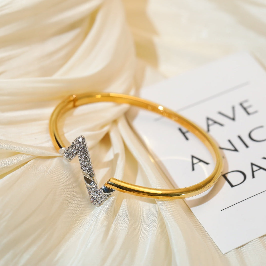[LUCKY LOVE]VOLTE UPSITE DOWN GOLD DIAMOND BRACELET