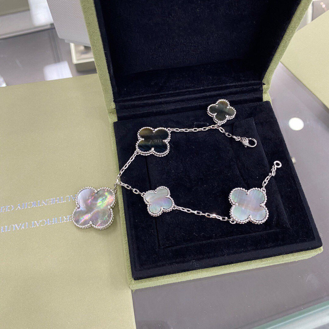 [LUCKY LOVE]CLOVER 5 MOTIFS SIVLER DARK MOP BRACELET