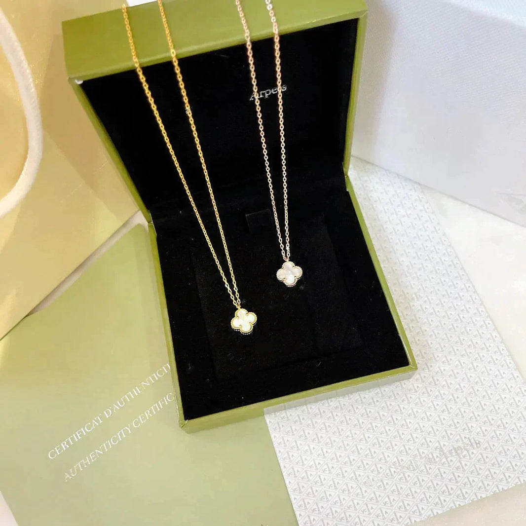 [LUCKY LOVE]CLOVER MINI 9.5MM WHITE MOTHER-OF-PEARL NECKLACE