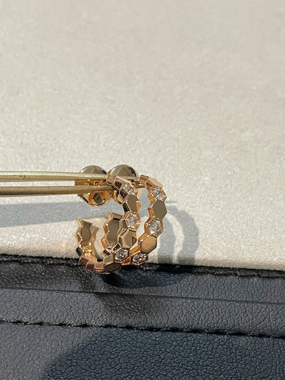 [LUCKY LOVE]Hollow Design Four-Leaf Clover Flower Shape Ring
