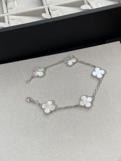 [LUCKY LOVE]CLOVER SILVER MOP 5 MOTIF BRACELET