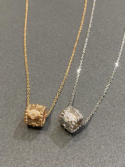 [LUCKY LOVE]PERLEE PEDANT SIVLER DIAMOND NECKLACE