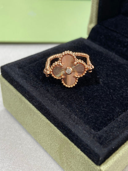 [LUCKY LOVE]CLOVER RIVERSIBLE PINK GOLD RING