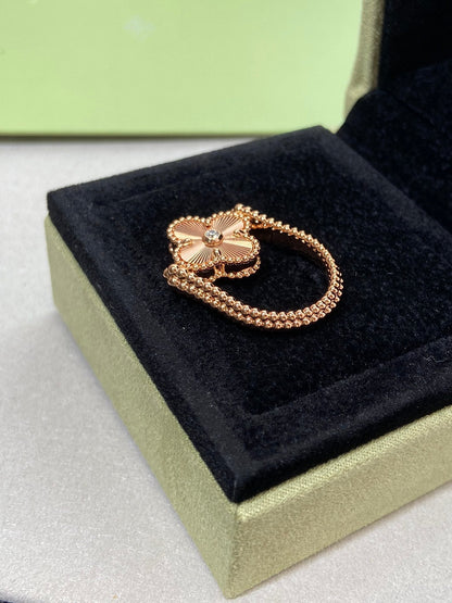 [LUCKY LOVE]CLOVER RIVERSIBLE ROSE GOLD RING
