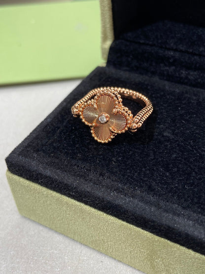 [LUCKY LOVE]CLOVER RIVERSIBLE ROSE GOLD RING