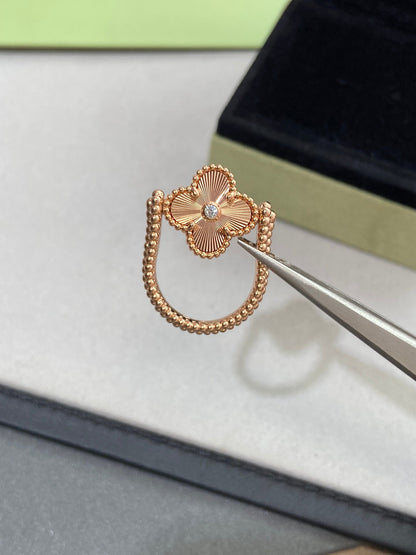 [LUCKY LOVE]CLOVER RIVERSIBLE PINK GOLD RING