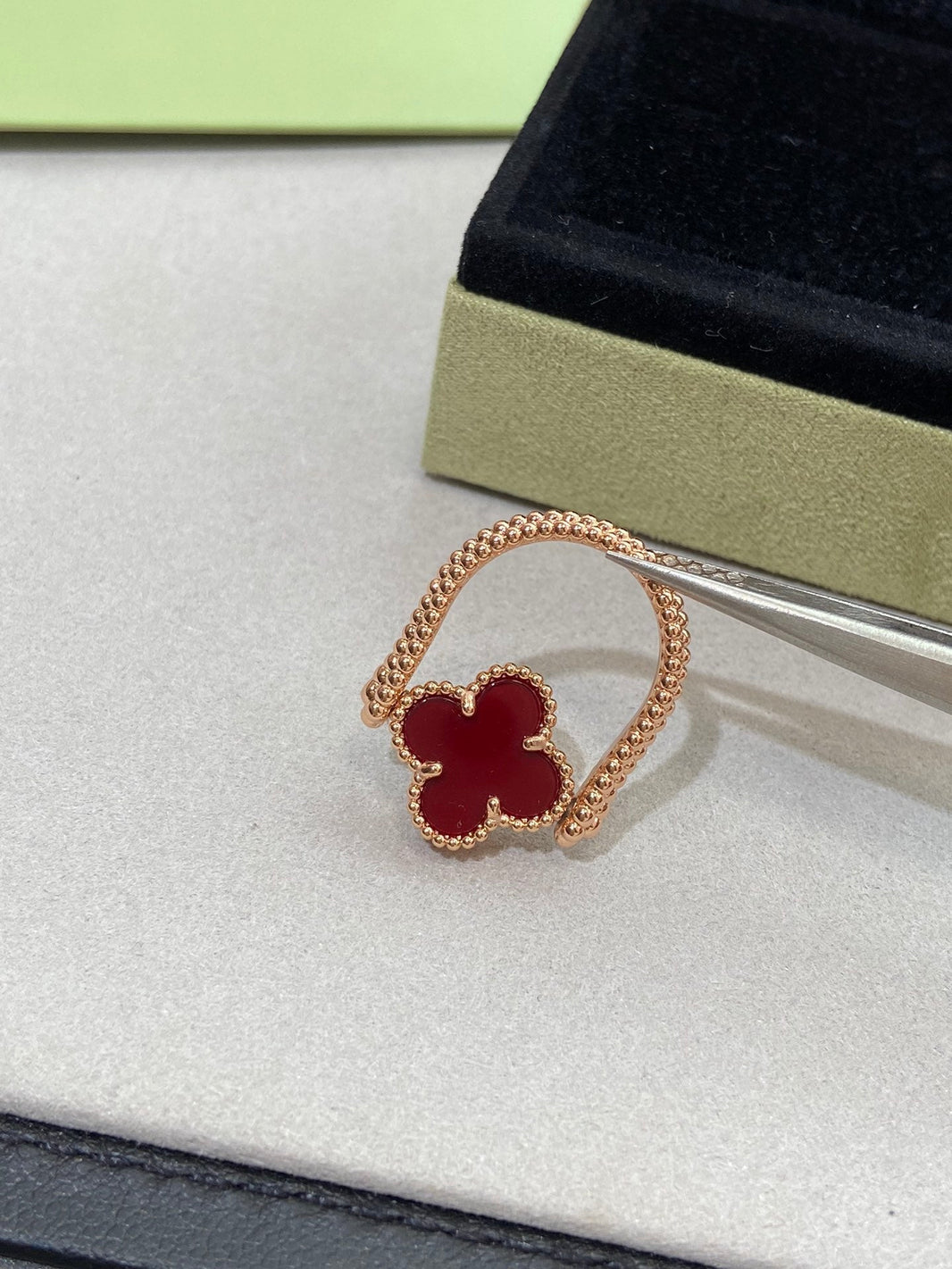 [LUCKY LOVE]CLOVER RIVERSIBLE ROSE GOLD RING