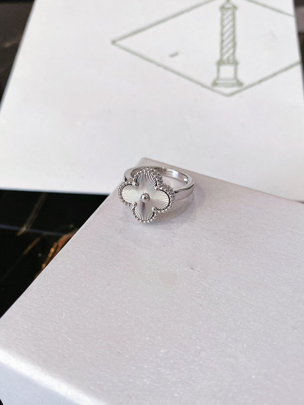 [LUCKY LOVE]CLOVER SILVER RING