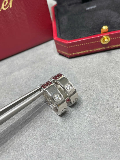 [LUCKY LOVE]LOVE 5.5MM 1 DIAMOND EARRINGS