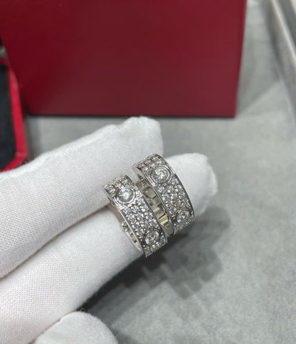 [LUCKY LOVE]LOVE 5.5MM DIAMOND PAVED EARRINGS